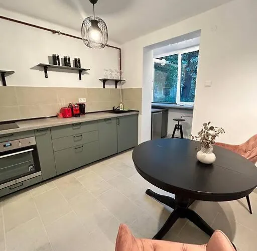 Location #12lunipebega