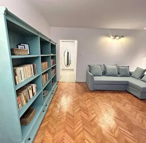 Location #12lunipebega * Timişoara