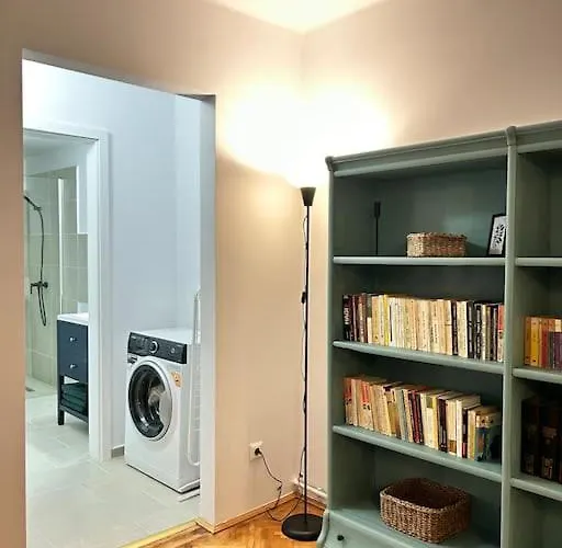 Location #12lunipebega Apartment