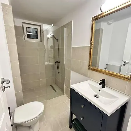 Apartament Location #12lunipebega Timişoara