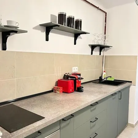 Location #12lunipebega Apartament *