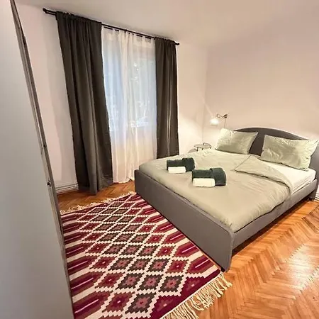 Location #12lunipebega * Timişoara