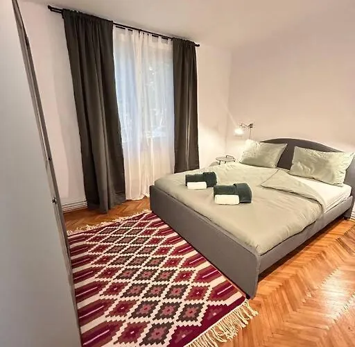 Location #12lunipebega * Timişoara